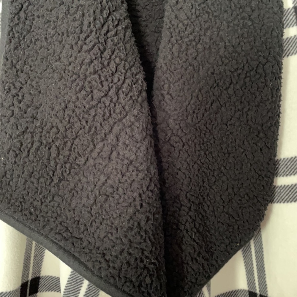 Abercrombie & Fitch  Jacket NWTO - Picture 3 of 5